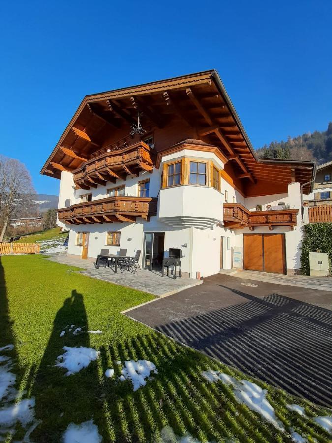 Apart Leonie Hart im Zillertal Exterior photo
